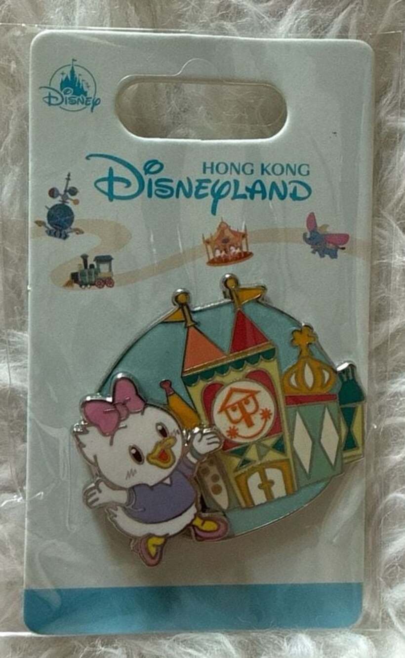 Hong Kong Disneyland Pin Trading It's a Small World Daisy Duck Pin